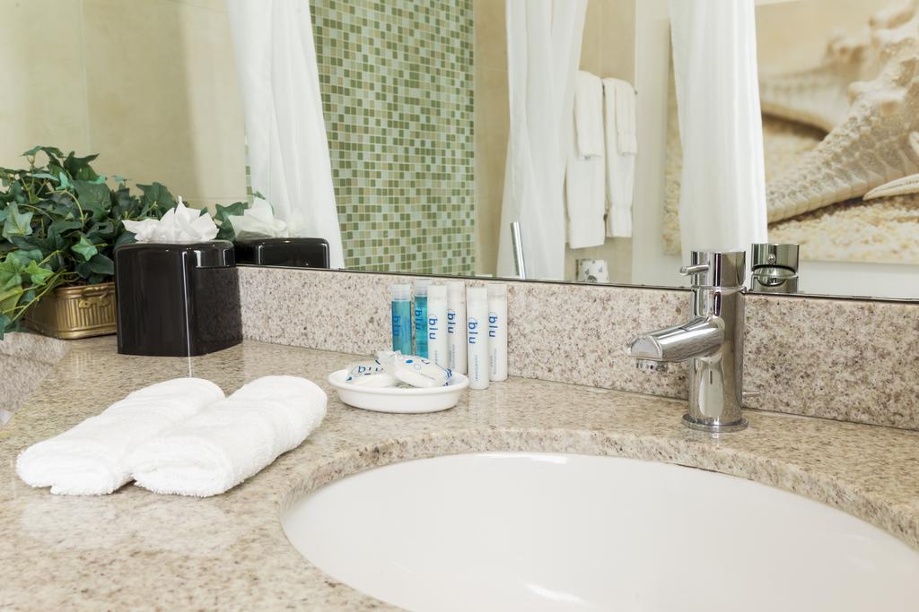 C Ocean Rentals At Strand Ocean Drive (Adults Only) Miami Beach Extérieur photo